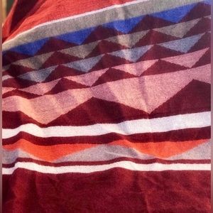 🍒Free with 3+ items purchased🍒 New OLD NAVY scarf or wrap